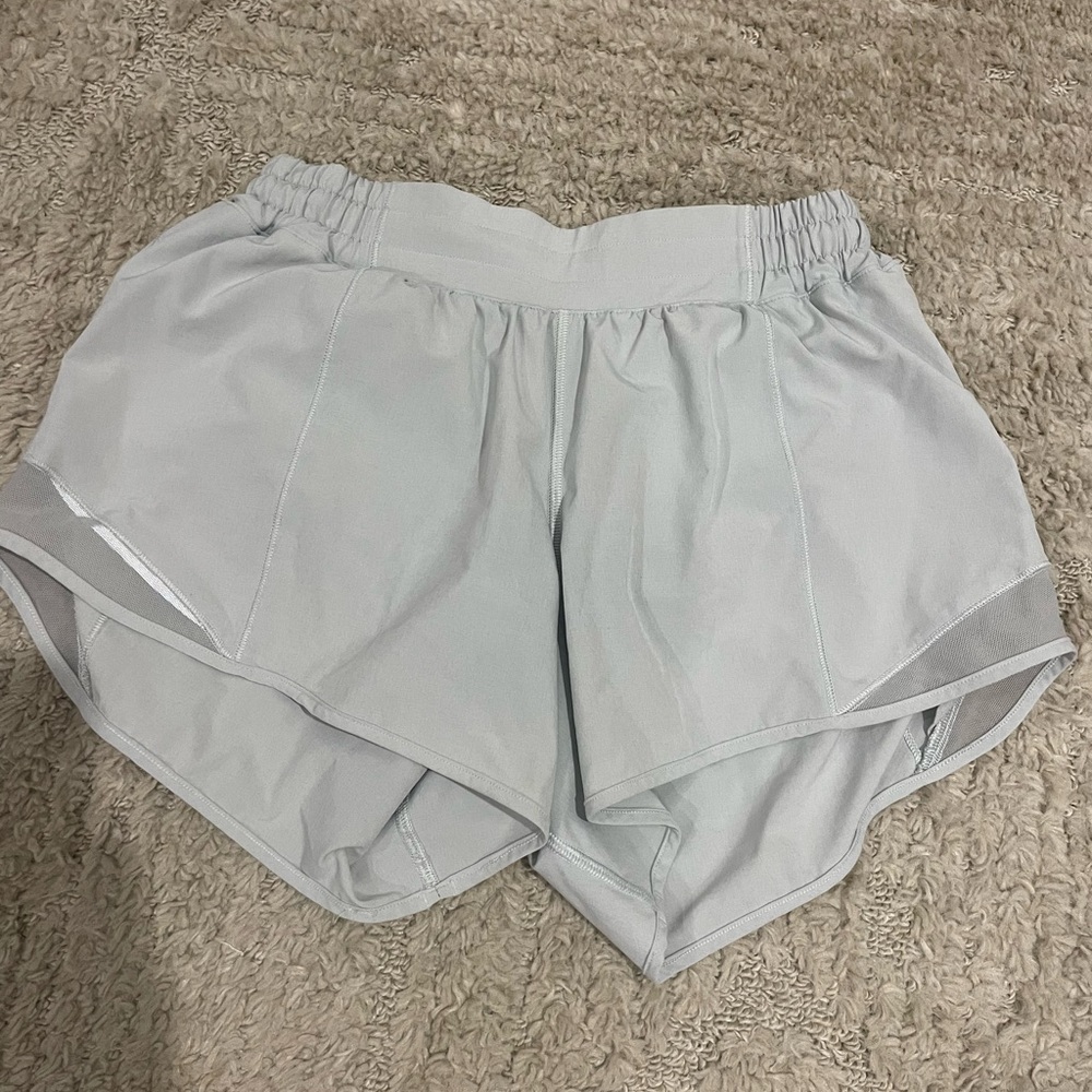 Lululemon Hotty Hot. 4in shorts Light Gray/Blue since 6